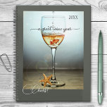 Agenda Campanha de Design do Oceano Engraçado<br><div class="desc">Planner com uma cena de fantasia com um copo de vinho e um peixe-dourado fofo,  assim como uma estrela-do-mar. Combinando a magia do mar com o puro prazer de um bom copo de vinho e um sorriso.</div>