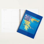 Agenda Carimbo da Grécia de Atenas Bandeira e Mapa grego<br><div class="desc">Capturar a essência de Atenas, Grécia, com este único planejador espiral com um gráfico da cidade marcado num mapa em forma de selo postal. Seja você um entusiasta viagem, um amante da história, ou simplesmente alguém que aprecia belos designs, este planejador é perfeito para organizar seus dias com um toque...</div>