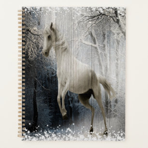 Agenda Cavalo Branco De Inverno Na Floresta De Montanha