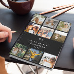 Agenda Colagem de Fotos Inicial/Nome Moderno 2025 Anualme<br><div class="desc">Planeador anual de entrega de artigos pessoais simples para 2025. Design apresenta um esquema monográfico moderno e 9 fotografias da sua escolha. Planeador anual (12 meses) com vista a obter uma visão geral mensal aberta e planilhas de planeamento semanais. O plano de fundo preto pode ser alterado para qualquer cor...</div>