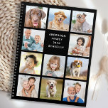 Agenda Compromisso Personalizado da Colagem de Fotos Simp<br><div class="desc">Planejador de calendário de colagem de fotos personalizado. Mantenha todos os seus compromissos e agendamento à mão com o nosso divertido planejador de fotos, que tem 11 fotos para personalizar e nomear. Este planejador de colagens de fotos de tendências é perfeito para o horário de trabalho, eventos escolares para crianças,...</div>