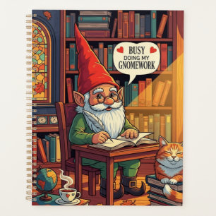 Agenda Cozy Gnomo fazendo seu trabalho