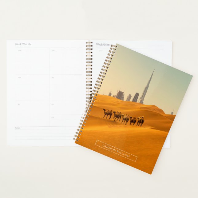 Agenda Desertos | Vista Skyline do Dubai com Camelos (Exibição)