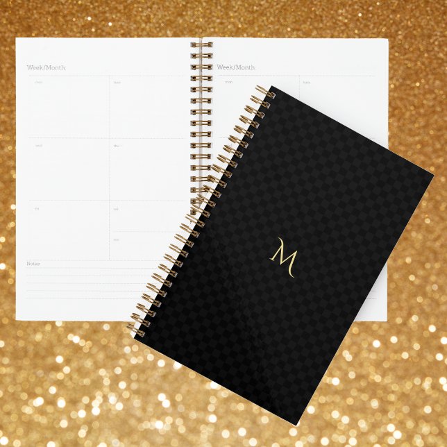 Agenda Dourado elegante, preto controlado anualmente (Elegant Gold Monogrammed Black Checkered Yearly Planner)