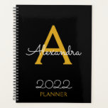 Agenda Elegante do Monograma Negro Dourado de 2022<br><div class="desc">Nome do Monograma Preto Dourado 2022 e Planejador de Notebook Espiral Inicial. Isto faz o doce e perfeito aniversário de 16 anos,  casamento,  chá de panela,  aniversário,  chá de fraldas ou festa de solteira presente para alguém que ama luxo de luxo e estilos quíticos.</div>