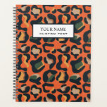 Agenda Elegante Safari Animal Skype Leopardo<br><div class="desc">Imagem digital moderna da pele do leopardo na elegante paleta de terra quente de preto, laranja, amarelo, verde e bege. Sobreposição de faixa preta.com texto totalmente personalizável em fonte clássica branca. A coluna é preta com letra branca em negrito. Legal, feminino e elegante, disponível em muitos produtos. Para obter ajuda...</div>