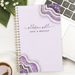 Agenda Empresa Personalizada de Agitação de Glitter Roxo<br><div class="desc">Melhore seu planejamento profissional com este agitador ametista roxo agate o planejador de negócios personalizado. Perfeito para as mulheres da indústria da beleza, incluindo cabeleireiros, maquiadores e cosmetólogos, esse planejador combina a elegância da agitação reluzente com funcionalidade prática. Os sofisticados sofisticados sofisticados, roxos e luxuosos sotaques, acrescentam um toque de...</div>