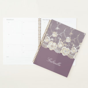 Agenda Floral de rendas brancas e roxas