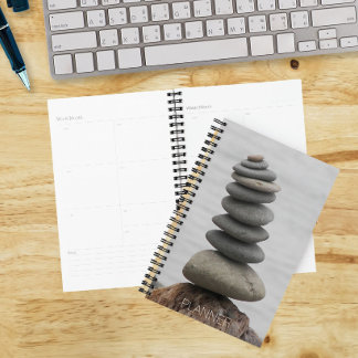 Agenda Foto de Cairn de Rocha na Praia