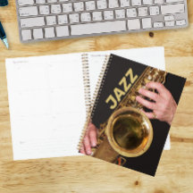 Fotomusicista Tocando Saxofone Dourado
