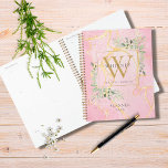Agenda Goma de Agato Cor-de-rosa Granulado Monograma Nome<br><div class="desc">Planeador Elegante de cor aquosa verde nome 2023 com um monograma inicial de cor dourada num fundo de geodo de goma rosa. Projetado por Thisnotme©</div>