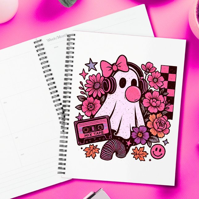 Agenda Halloween de Bublegum Aestético Retro Ghost Girl (This ghost girl design mixes 90s aesthetic nostalgia with playful Halloween charm.)