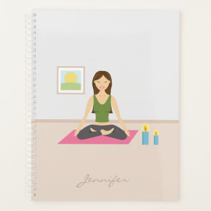 Agenda Ilustração de Garota Yoga com Nome Personalizável
