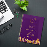 Agenda Logotipo comercial da cidade de ouro roxo 2025<br><div class="desc">Um fundo roxo,  com um moderno horizonte abstrato como decoração. Personalize e adicione o logotipo da sua empresa,  o nome e as informações de contato. Perfeito para agentes imobiliários!</div>