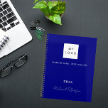 Agenda Logotipo comercial do script de nome azul do marin<br><div class="desc">Um clássico fundo azul marinho. Personalize e adicione o logotipo da sua empresa,  texto,  ano e nome pessoal. Cartas brancas. Se desejar sem texto,  use sua chave de espaço traseiro para excluí-la.</div>