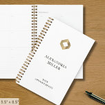 Agenda Logotipo Dourado branco Elegante<br><div class="desc">Mantenha-se organizado e eleve sua marca com nosso Elegante White e Dourado Planner, personalizável com seu logotipo. Apresentando um simples cobrir branco limpo, enfeitado com um emblema refinado de diamante de ouro, este planejador combina estilo e funcionalidade. Perfeito para mapear sua agenda, rastrear metas ou gerenciar compromissos de clientes, este...</div>