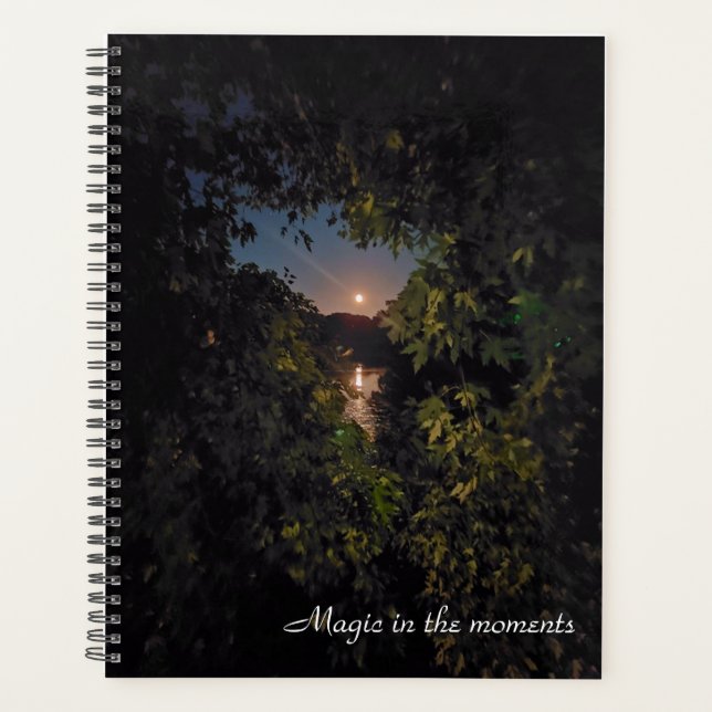 Agenda Lua bonita nasce sobre a água (Frente)