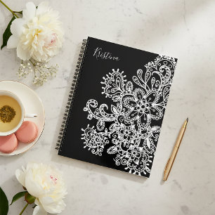 Agenda Mão desenhada Preta e Branco Flores de Mandala