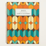 Agenda Meio século Retroativo Laranja Personalizado 2025<br><div class="desc">Entre no estilo com este Planejador Personalizado de Padrão Moderno do Meio século Retroativo, com um design azul e laranja! Inspirado pela estética clássica do século do médio, este planejador combina formas geométricas elegantes e matizes vibrantes para um olhar eterno mas tendencioso. Perfeito para ficar organizado com um toque de...</div>