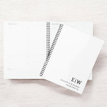 Agenda Monograma branco profissional inicial<br><div class="desc">Mantenha-se organizado em estilo com este notebook inicial monograma profissional. Com um design limpo e minimalista e um monograma ousado no cobrir, este notebook é perfeito para profissionais, estudantes ou qualquer pessoa que valorize artigos de papelaria personalizados. Suas páginas de alta qualidade são ideais para juntar notas, ideias ou listas...</div>