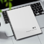Agenda Monograma Clássico Inicial Moderno<br><div class="desc">Um planejador inicial de monograma. Este planejador apresenta uma aparência moderna clássica com iniciais e um nome. Todo texto é personalizável e pode ser substituído por qualquer texto de sua escolha.</div>