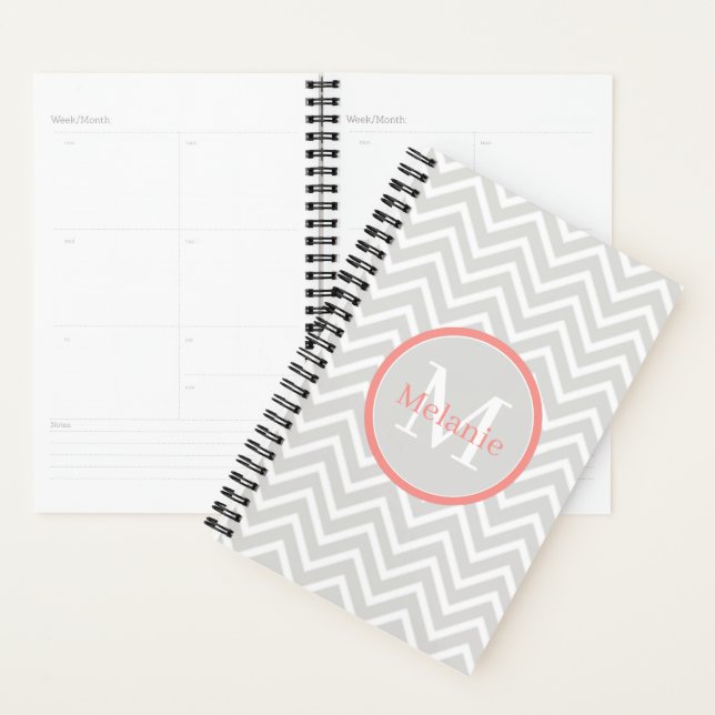 Agenda Monograma de Coral Chevron (Exibição)