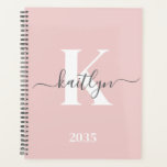 Agenda Monograma de Script de Cinza Cor-de-Rosa Elegante<br><div class="desc">Este planejador flexível, simples e elegante, cor-de-rosa 8, 5 x 11, com seu primeiro nome em uma fonte de script de tendência na cinza e seu primeiro início em uma fonte moderna de boné, em branco, é perfeito para você. É na moda e moda e, no entanto, muito clássico. Isso...</div>