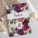 Agenda Monograma de Trendy Flores de Borgonha Elegante<br><div class="desc">Um design de Flor Burgundy Elegante decora este cobrir planejador e ele pode ser personalizado com seu nome e nome iniciais. Correspondendo. Veja nossa linha de produtos de cheio em nossa loja Zazzle.</div>