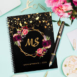 Agenda Monograma floral geométrico burgundy de ouro preto<br><div class="desc">Um fundo preto chic. Decorados com uma falso armação geométrica dourada e flores,  florais,  cor-de-rosa e rosa. Estrelas douradas falsas pingando. Personalize e adicione suas letras monográficas,  iniciais e um texto,  título. Perfeito para a escola,  o trabalho ou a organização da sua vida pessoal/familiar.</div>