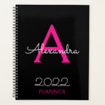 Agenda Monograma preto a quente de 2022<br><div class="desc">2022 Nome do Monograma Rosa Quente e Preto e Planejador Inicial de Notebook Espiral. Isto faz o doce e perfeito aniversário de 16 anos, casamento, chá de panela, aniversário, chá de fraldas ou festa de solteira presente para alguém que ama luxo de luxo e estilos quíticos.</div>