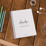Agenda Monograma preto e branco minimalista moderno<br><div class="desc">Este simples,  elegante,  na moda preto-e-branco apresenta seu nome personalizado e monograma em tendências,  na moda. Este item pode ser e um excelente presente para você,  sua família e amigos.</div>