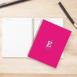 Agenda Na moda Monograma Feminina Típica Rosa Quente<br><div class="desc">Um elegante planejador de na moda com uma bela representação do seu nome e monograma com serifas clássicas e uma tipografia de script mais ornamentado em um layout simétrico equilibrado. Os três elementos se combinam com uma sofisticada harmonia e criam seu próprio logotipo pessoal de marca. Mostrada aqui com uma...</div>