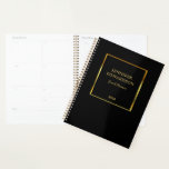 Agenda Negócios elegantes e negros de ouro moderno<br><div class="desc">Moderno elegante negro e ouro pessoal, planejador de negócios. Adicione seu próprio nome e texto à frente para personalizar.</div>