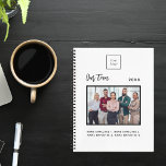 Agenda Nome branco dos membros da equipe de fotos da empr<br><div class="desc">Personalize e adicione o logotipo da sua empresa,  foto da equipe,  ano. Fundo branco,  texto preto. Voltar: seu logotipo e endereço do site.</div>