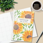 Agenda Nome Personalizado Girassol Amarelo<br><div class="desc">Este Planner floral é decorado com flores de sol amarelas a aquarela e folhas verdes estão sobre fundo branco. Facilmente personalizável com seu nome e ano. Porque nós criamos a nossa trabalho de arte,  você não encontrará esta imagem exata de outros designers. Original Watercolor © Michele Davies.</div>