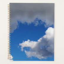 Nuvens Acima Da Foto Das Árvores