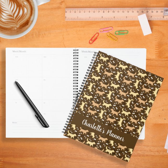 Agenda Ouro Retrievers Vermelho, Creme, Padrão de Cachorr (Golden Retriever Dogs Pattern Monthly Weekly Planner in brown)