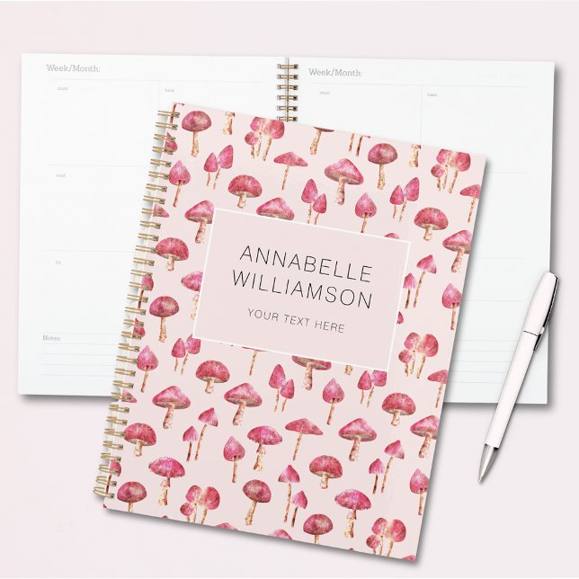 Agenda Padrão rosa de cogumelos de aquarela (Pink mushroom woodland forest customized personal planner)