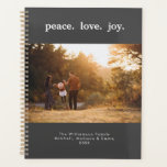 Agenda Peace Love Joy Holiday Christmas Family Photo<br><div class="desc">Paz. Amor. Cartão de Feriado Simples de Modelo de Foto Mínimo Joy. Texto pronto para personalizar com seus nomes e data desejados. Modelo de Fotografia pronto. As cores podem ser personalizadas para corresponder à sua foto. Fundo das Cinzas escuras</div>