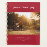 Agenda Peace Love Joy Holiday Christmas Family Photo<br><div class="desc">Paz. Amor. Cartão de Feriado Simples de Modelo de Foto Mínimo Joy. Texto pronto para personalizar com seus nomes e data desejados. Modelo de Fotografia pronto. As cores podem ser personalizadas para corresponder à sua foto. Fundo Vermelho Natal</div>