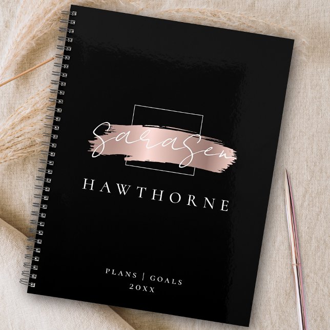 Agenda Pincel Chic Traço Negra Rosa Monograma Dourado (Criador carregado)