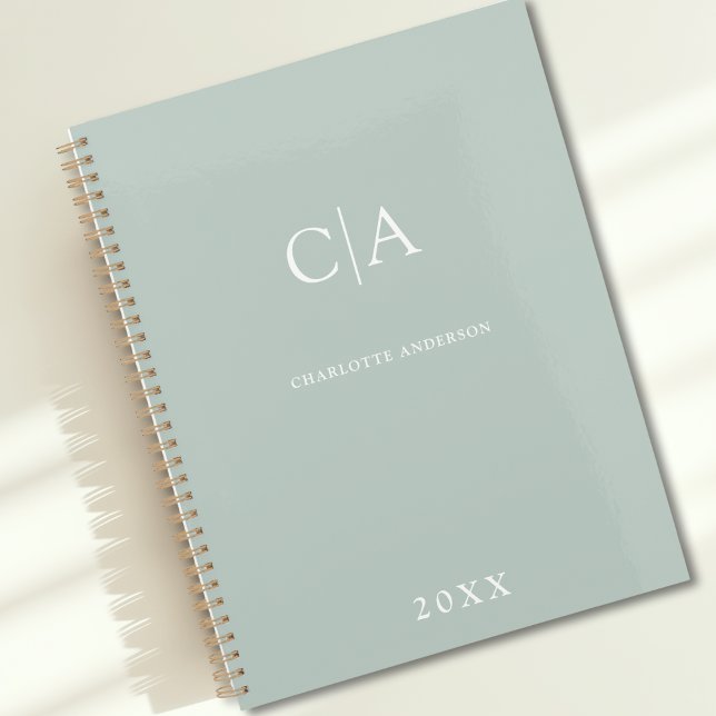 Agenda Planeador de convite simples e elegante para monog (Simple Elegant Monogram Green Custom Planner with your Name, Initials or Message)