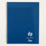 Agenda Planeador Moderno e Minimalista de Azul Monograma<br><div class="desc">Planeador simples e moderno, personalizado, com seu monograma - inativo e pronto para começar a usar a qualquer momento do ano (ou seja, ano fiscal, ano acadêmico, novo empreendimento ou projeto etc.). O design é azul com a tipografia das cinzas prateadas e o modelo está pronto para você adicionar suas...</div>
