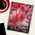 Agenda Red Floral Personalizado<br><div class="desc">Um belo design floral vermelho é apresentado na frente da sua escolha de DURO laminado ou planejador de cobrir laminado SOFT. Escolha a cor espiral, o tamanho - pequeno 5, 5" x 8, 5" ou 8, 5 x 11" - adicione a sua personalização à frente e você estará pronto para...</div>