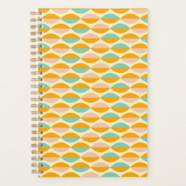Agenda Repeating geometric pattern in beige background