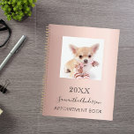 Agenda Rosa de foto personalizada de gato<br><div class="desc">Um fundo de gradiente rosa ouro. Personalize e adicione uma foto,  ano,  nome e texto. O nome é escrito em preto com um grande estilo escrito manualmente.</div>