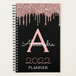 Agenda rosa Dourado 2023 - Monograma preto brilhante<br><div class="desc">2023 Rosa Dourado - Blush Pink and Black Sparkle Glitter Monographic Name (Nome do monograma da brilha brilhante e do notebook espiral inicial). Isto faz o doce e perfeito aniversário de 16 anos, casamento, chá de panela, aniversário, chá de fraldas ou festa de solteira presente para alguém que ama luxo...</div>
