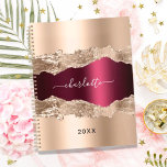 Agenda Rosa dourado burgundy metal agate marble name 2025<br><div class="desc">Rosa ouro e metal e ágata,  impressão de pedra mármore como fundo. Personalize e adicione seu nome. O nome é escrito com um moderno estilo escrito à mão.</div>