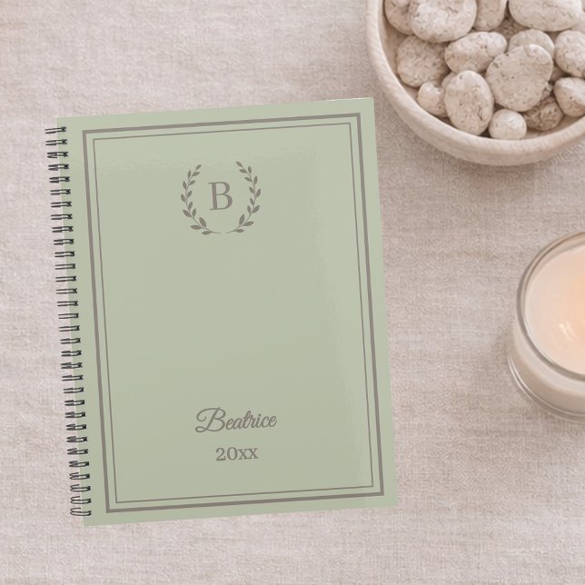 Agenda Sage green Monogram Personalized Quiet Luxury (Criador carregado)