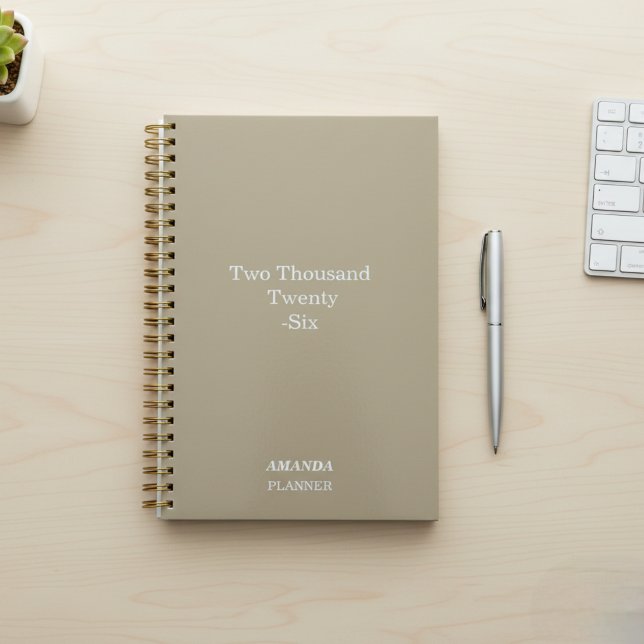 Agenda Sand Beige Planner with Spelled-out Year (Criador carregado)